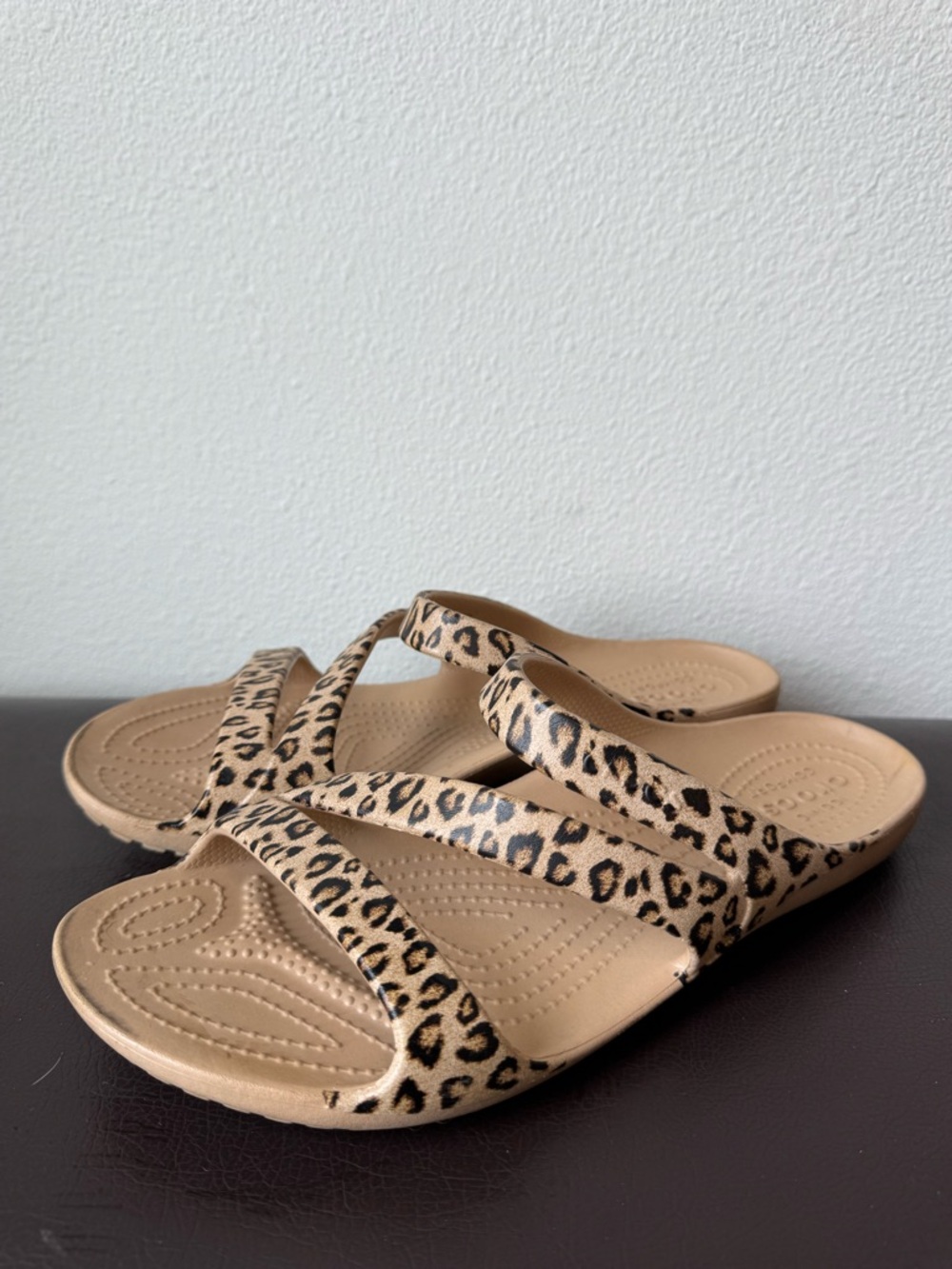 Crocs Women’s Leopard Print Sandals Size 10 Comfort Slip-On Strappy Slides